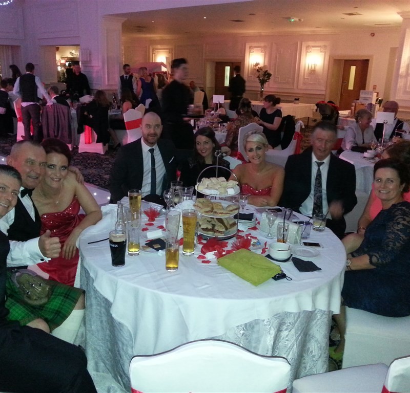 Pulse wedding band Glasgow & Ayrshire in Bothwell Bridge Hotel Motherwell wedding guests at table