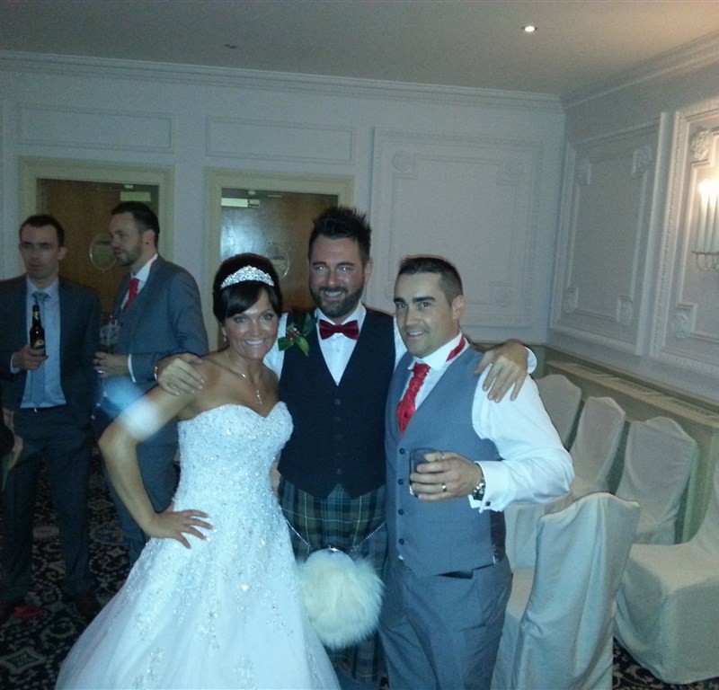 Pulse wedding band Glasgow & Ayrshire pic of bride and groom at Bothwell Bridge Hotel Motherwell