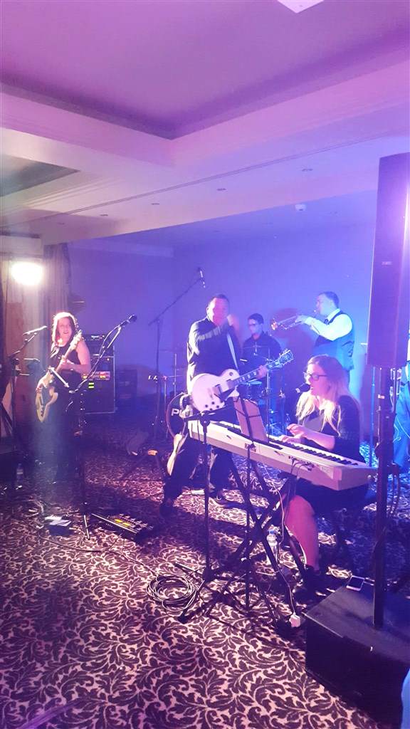 Pulse wedding band motherwell glasgow & ayrshire play at dalziel park