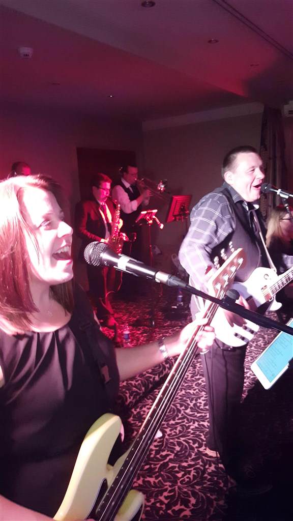 Pulse wedding band motherwell glasgow & ayrshire play at dalziel park
